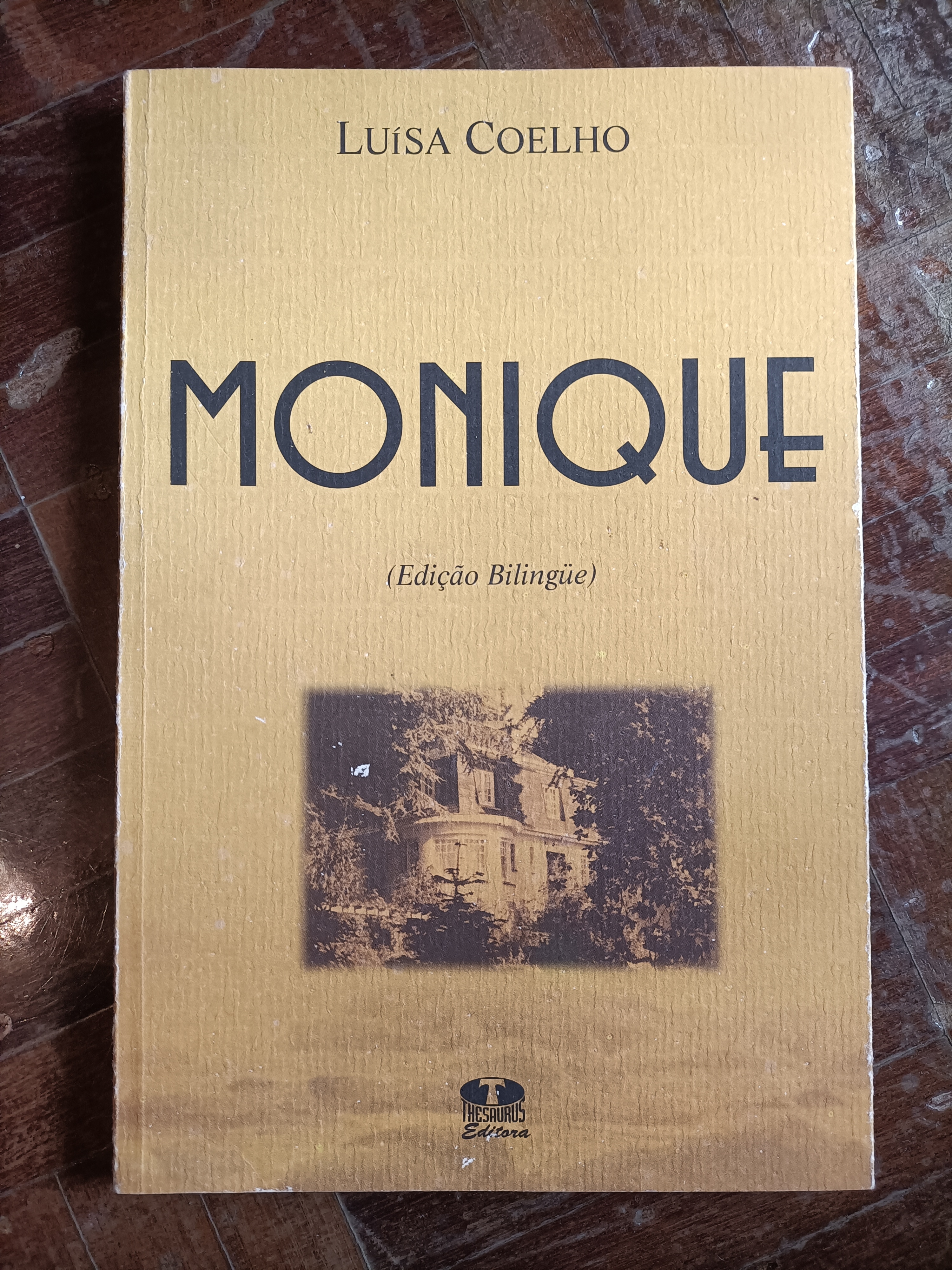 Monique (Edição Bilíngue) de Luísa Coelho - Livro | LivrosPT