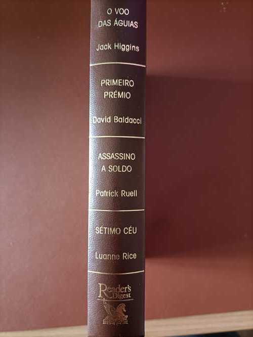 O voo das águias, primeiro prémio, assassino a saldo, sétimo céu - Capa