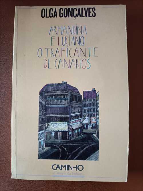 Armandina e Luciano, o traficante de canários - Capa