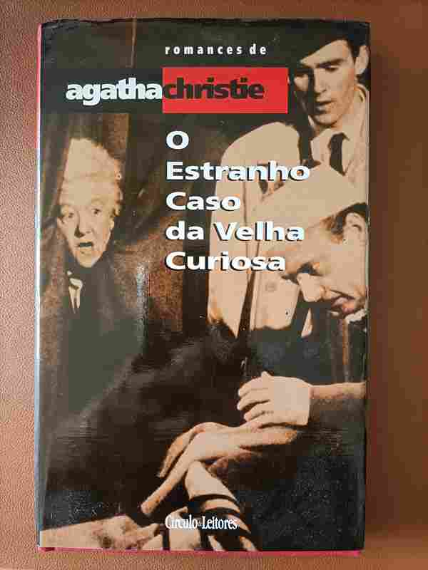 O estranho caso da velha curiosa - Capa