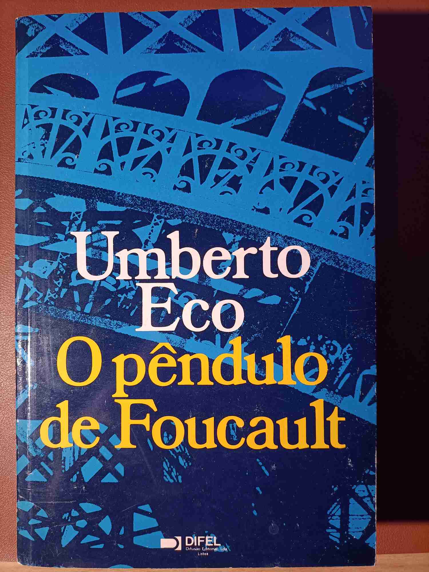O pêndulo de Foucault - Capa