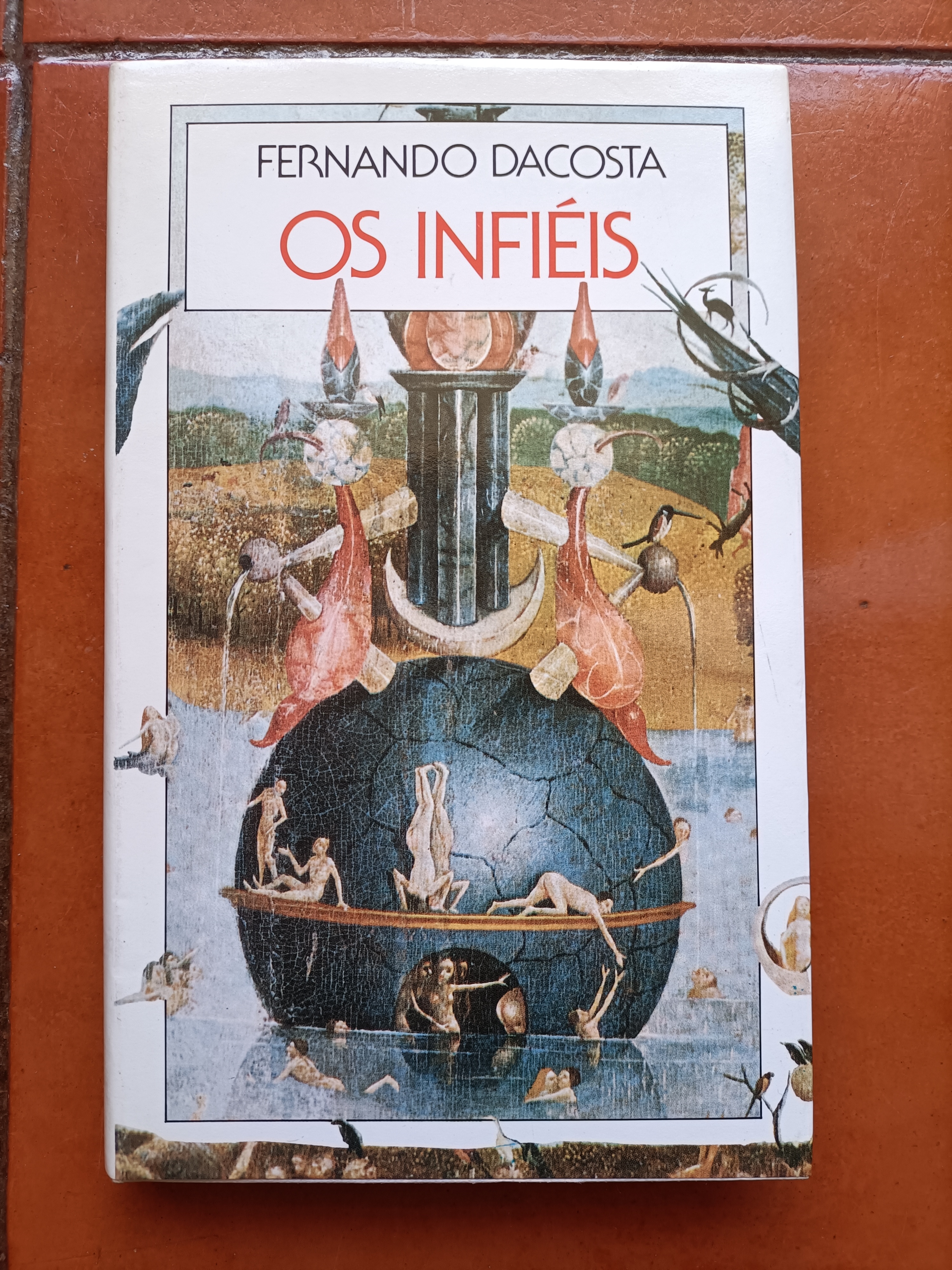 Os Infieis - Capa